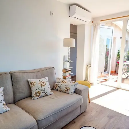 Secret Garden By Hello Homes Apartment