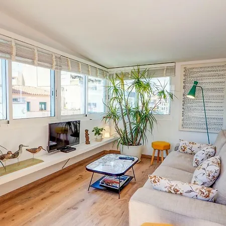 Secret Garden By Hello Homes Apartment